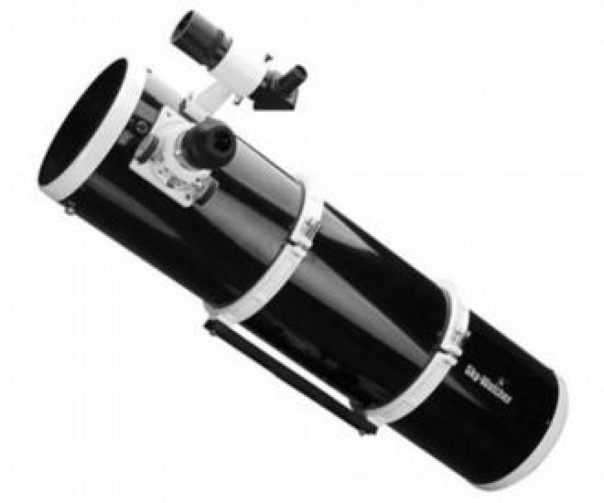 Ottica intubata Newton Black Diamond diam. 250mm, focale 1200mm (f/4,8), oculare diam. 2″ LET28mm (48X) e cercatore 9×50, fuocheggiatore crayford dual-speed con portaoculari 50,8/31,8mm. Garanzia Italia / Spedizione Gratis