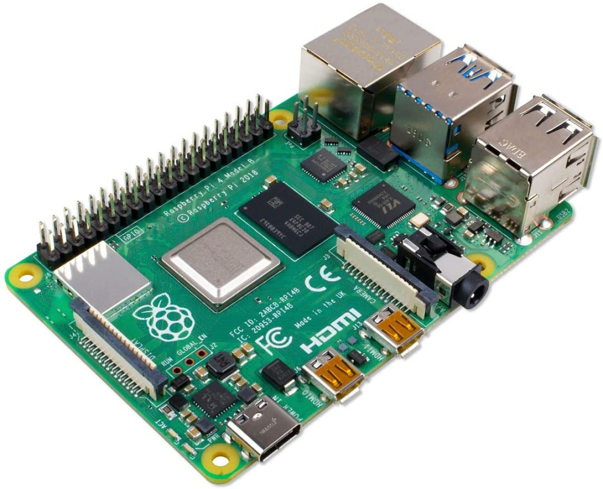 Raspberry Pi4 set completo di Case, Ventola , Dissipatori, Micro SD 33Gb con precaricato sistema OctoPrint per gestione di stampanti 3D. Potete acquistare la Raspberry anche con carta del docente.